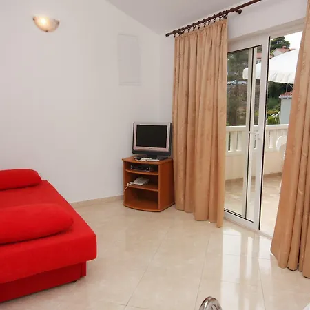 705d Postira